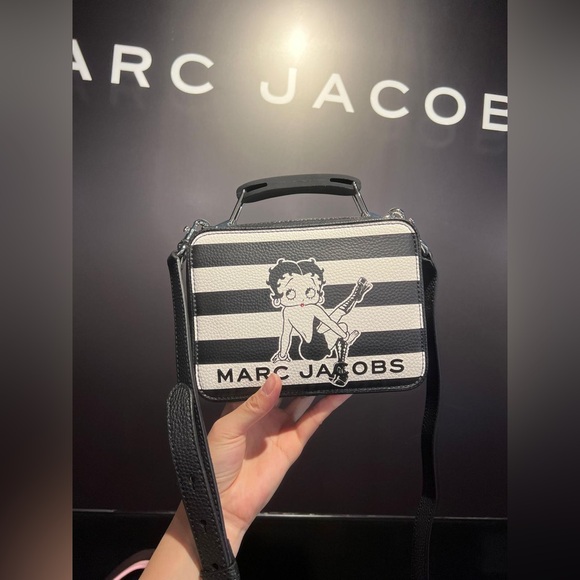 Marc Jacobs Betty Boop Black and White Crossbody Handbag - Picture 1 of 7
